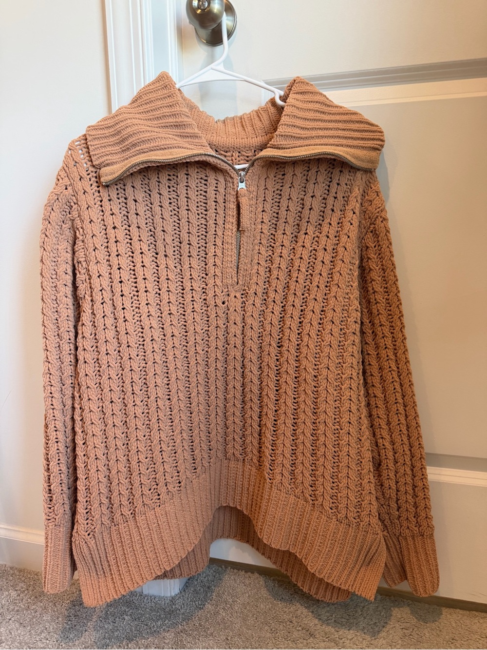 American Eagle Outfitters Ribbed Half-Zip Turtleneck Sweater in Warm Tan